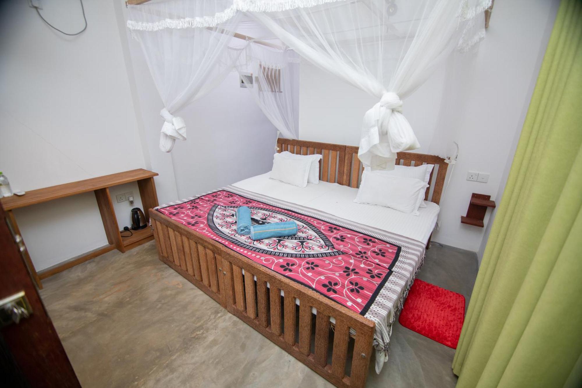Light House Beach Home Matara Habitación foto