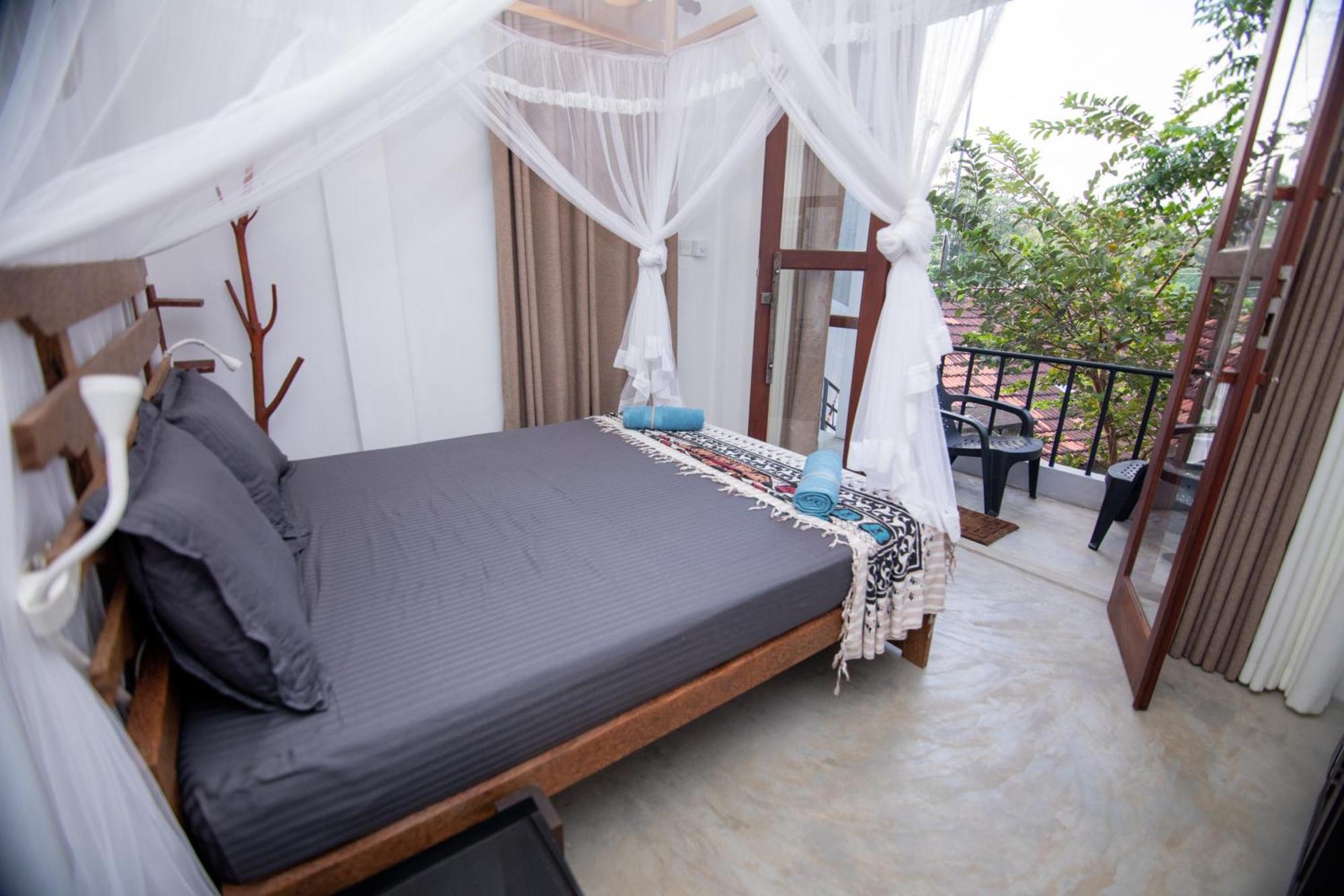 Light House Beach Home Matara Habitación foto