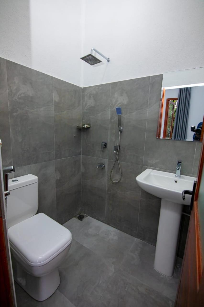 Light House Beach Home Matara Habitación foto